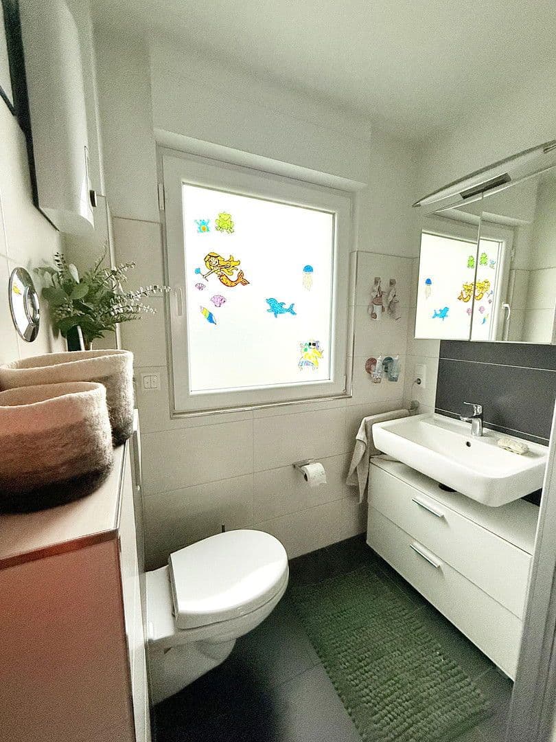 Pronájem bytu 3+1 93 m², Ingelheim am Rhein, Porýní-Falc Pronájem bytu 3+1 93 m², Ingelheim am Rhein, Porýní-Falc