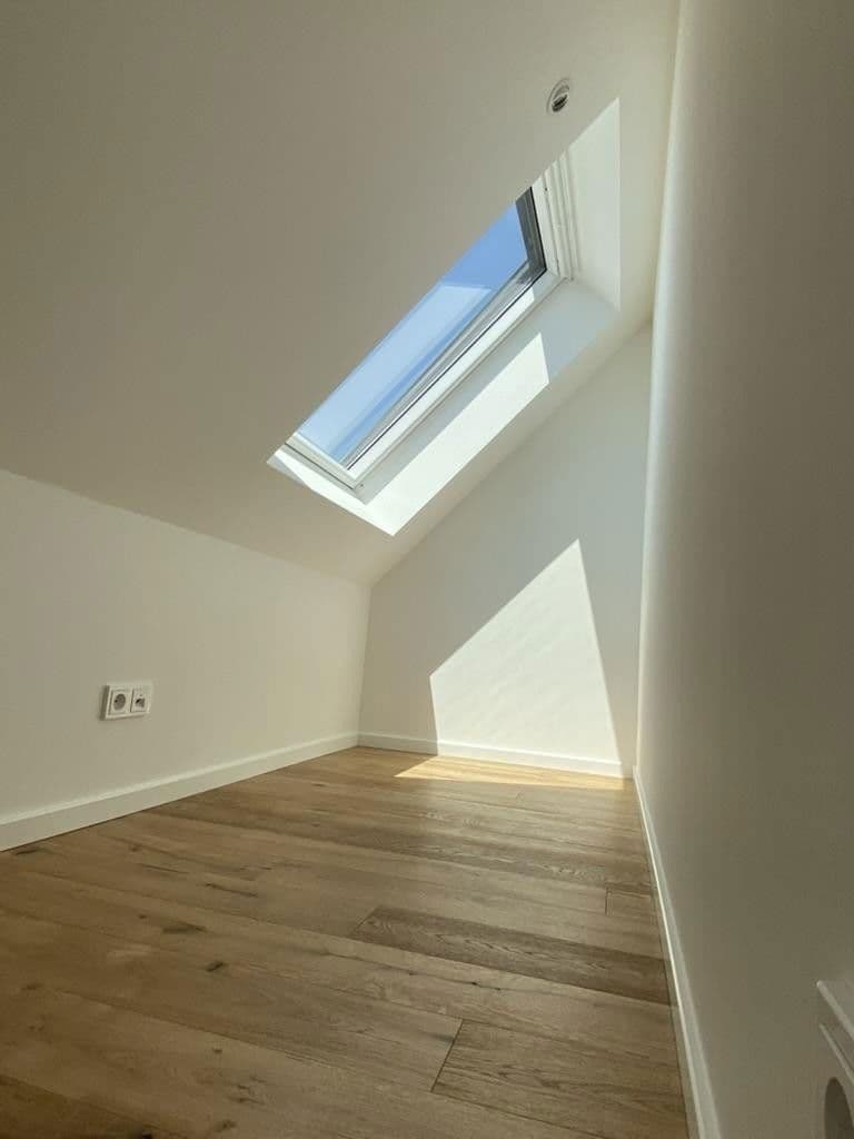 Prodej domu 100 m², pozemek 170 m², Düsseldorf, Severní Porýní-Vestfálsko Prodej domu 100 m², pozemek 170 m², Düsseldorf, Severní Porýní-Vestfálsko