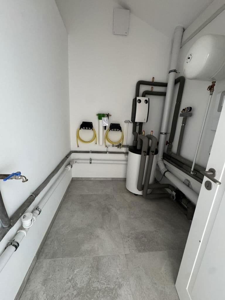 Prodej domu 100 m², pozemek 170 m², Düsseldorf, Severní Porýní-Vestfálsko Prodej domu 100 m², pozemek 170 m², Düsseldorf, Severní Porýní-Vestfálsko