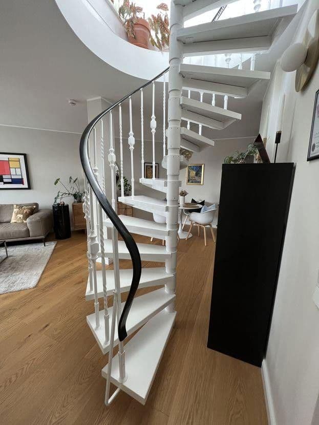 Pronájem bytu 3+1 75 m², Hitlstrasse 7, München, Bavorsko Pronájem bytu 3+1 75 m², Hitlstrasse 7, München, Bavorsko