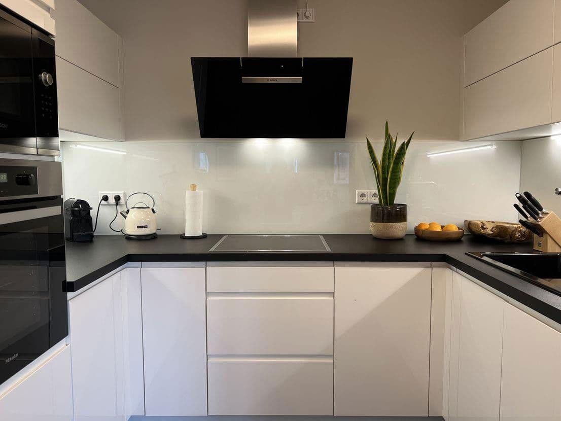 Pronájem bytu 3+1 75 m², Hitlstrasse 7, München, Bavorsko Pronájem bytu 3+1 75 m², Hitlstrasse 7, München, Bavorsko