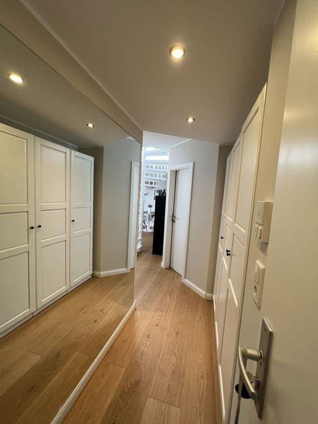 Pronájem bytu 3+1 75 m², Hitlstrasse 7, München, Bavorsko Pronájem bytu 3+1 75 m², Hitlstrasse 7, München, Bavorsko