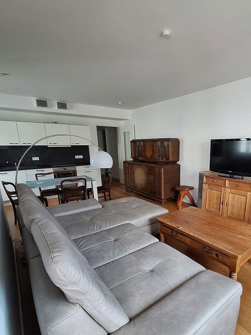 Pronájem bytu 3+1 81 m², Bleicherstraße 4, Rostock, Mecklenburg-Vorpommern Pronájem bytu 3+1 81 m², Bleicherstraße 4, Rostock, Mecklenburg-Vorpommern