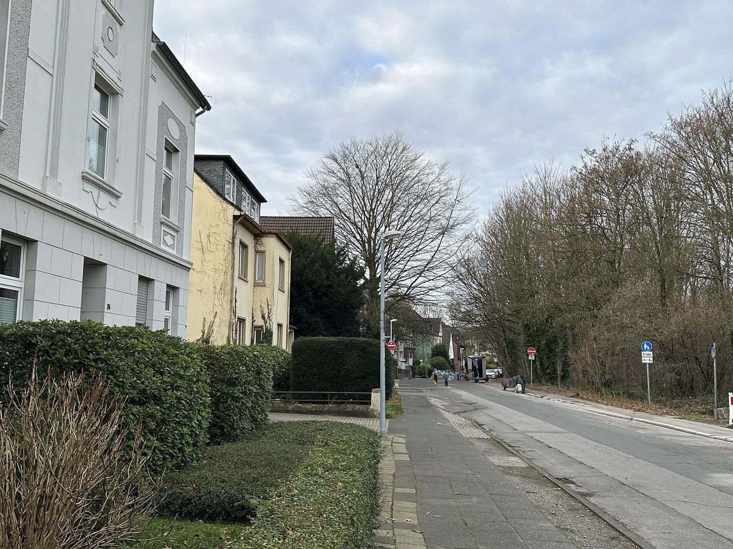 Prodej domu 229 m², pozemek 588 m², Oppspring 22, Mülheim an der Ruhr, Severní Porýní-Vestfálsko Prodej domu 229 m², pozemek 588 m², Oppspring 22, Mülheim an der Ruhr, Severní Porýní-Vestfálsko