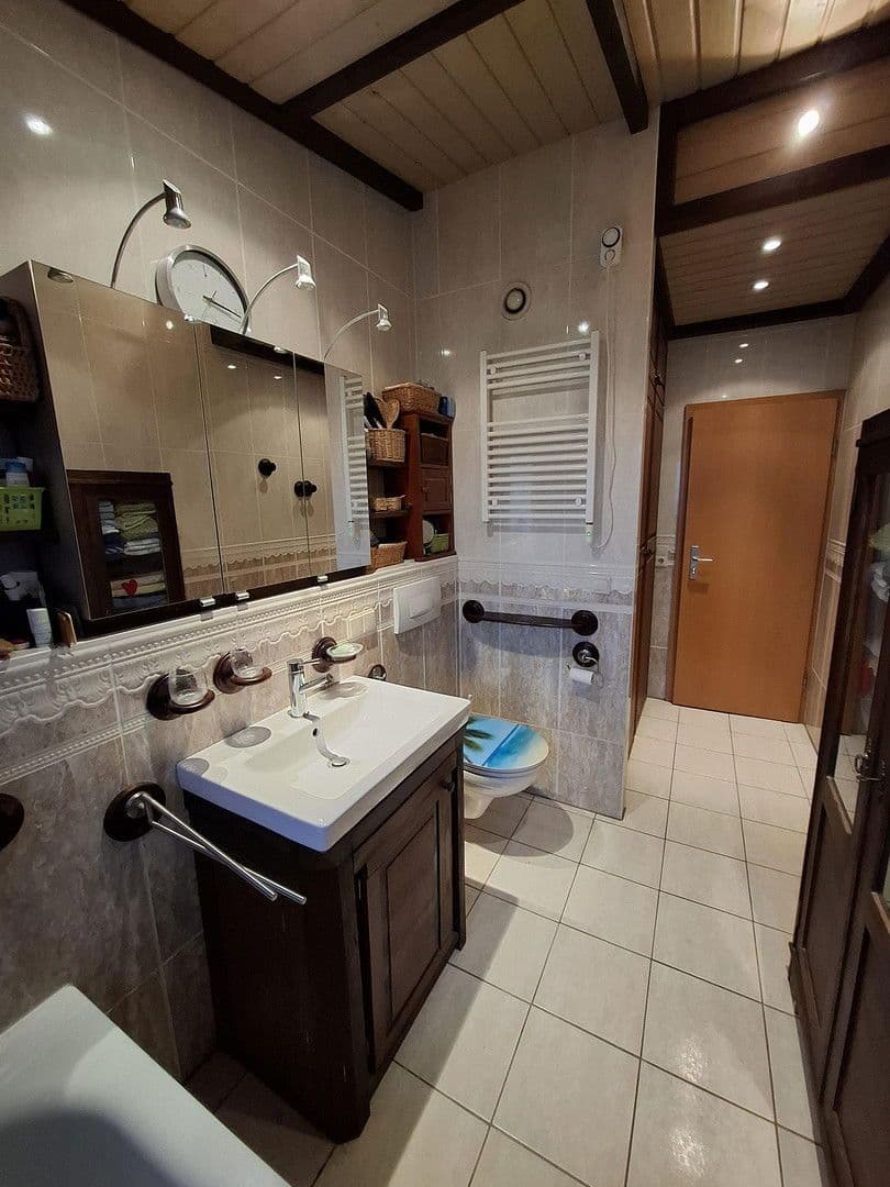 Prodej domu 120 m², pozemek 205 m², Viernheim, Hessen Prodej domu 120 m², pozemek 205 m², Viernheim, Hessen