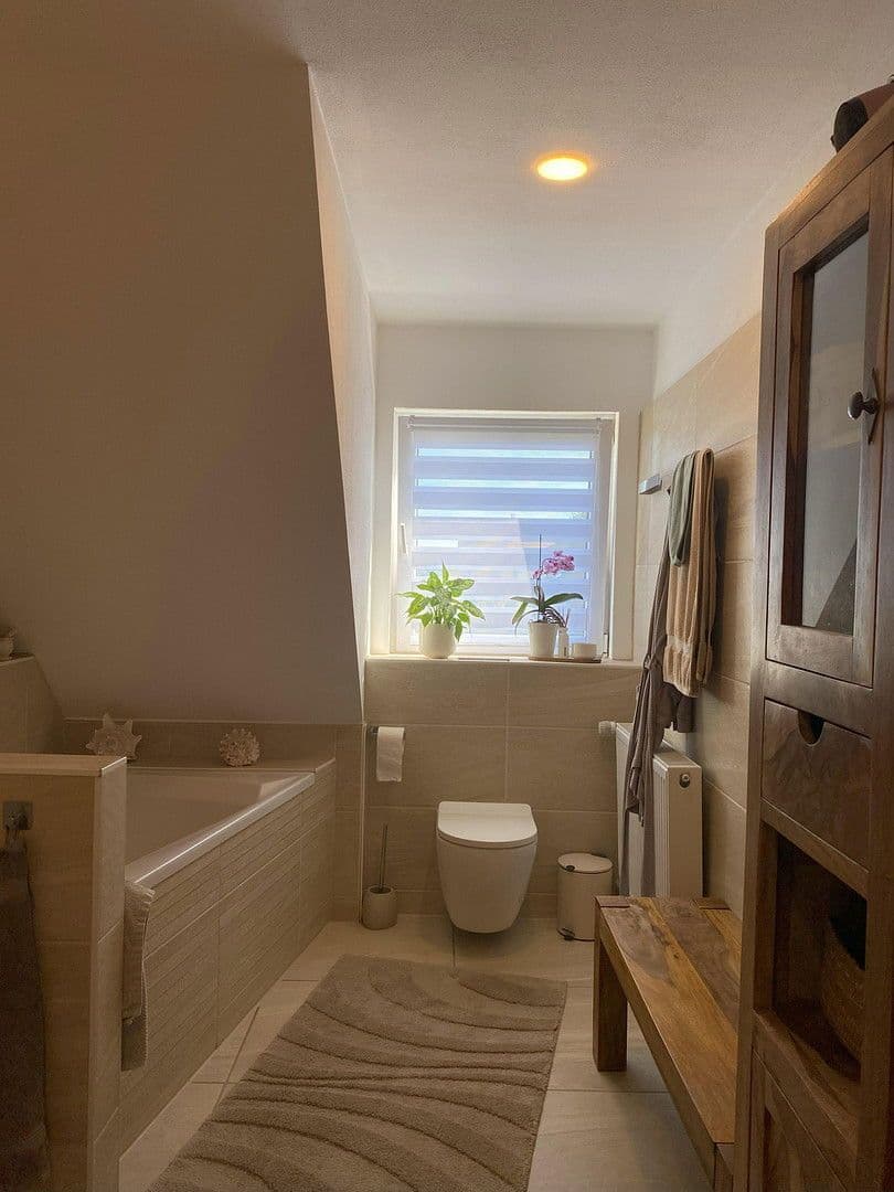 Prodej domu 105 m², pozemek 328 m², Nisblestr, 24, Berlin, Berlín Prodej domu 105 m², pozemek 328 m², Nisblestr, 24, Berlin, Berlín