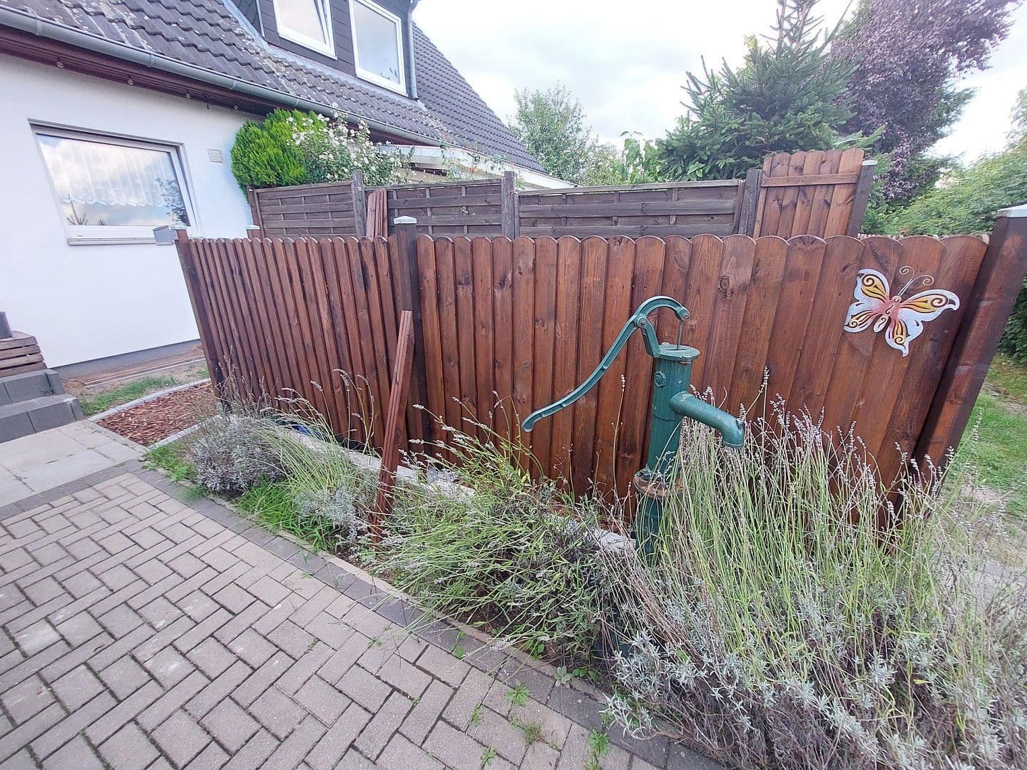 Prodej domu 105 m², pozemek 328 m², Nisblestr, 24, Berlin, Berlín Prodej domu 105 m², pozemek 328 m², Nisblestr, 24, Berlin, Berlín