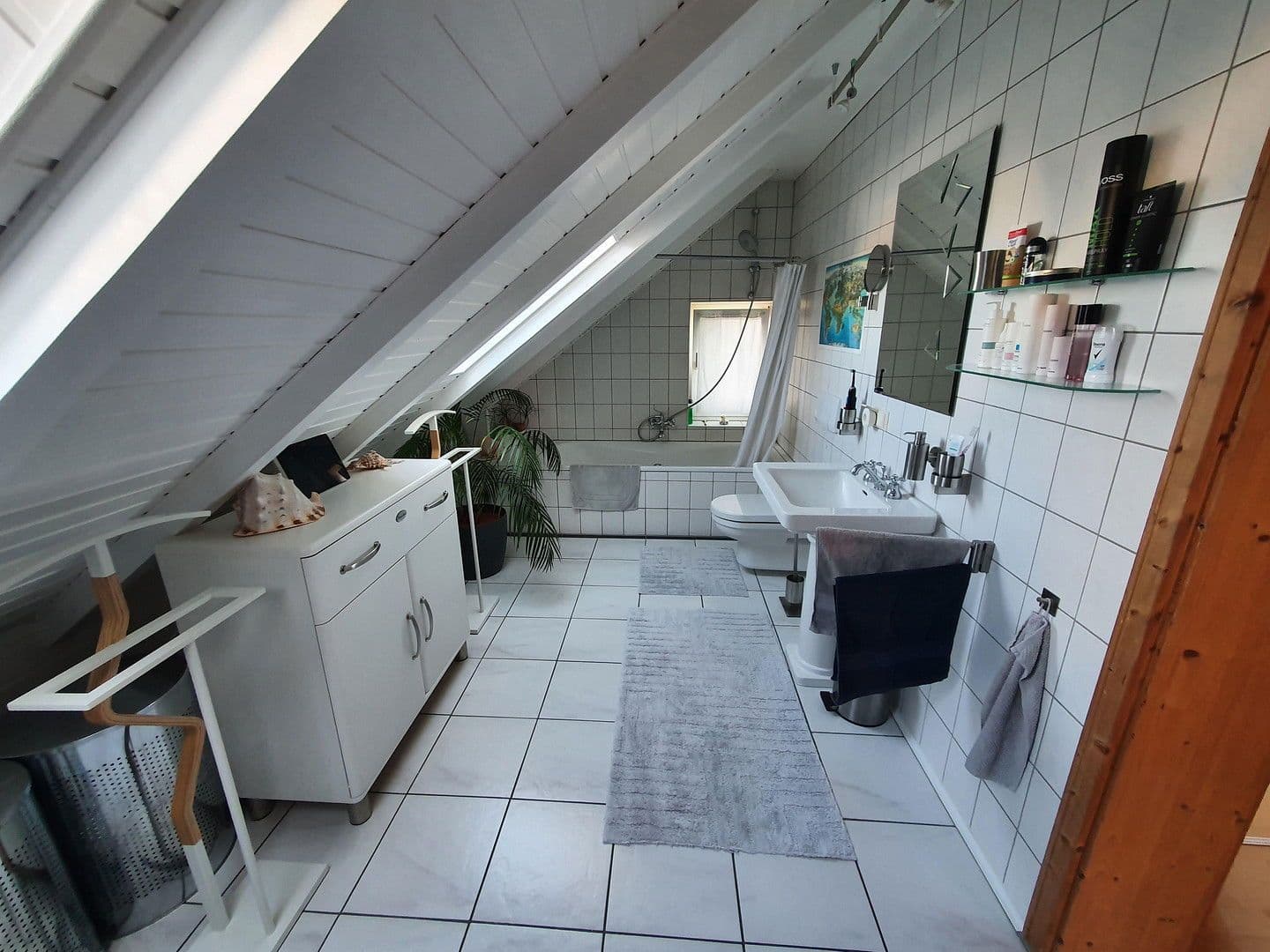 Prodej bytu 3+1 112 m², Albert-Schweitzer-Straße, Trebur, Hessen Prodej bytu 3+1 112 m², Albert-Schweitzer-Straße, Trebur, Hessen