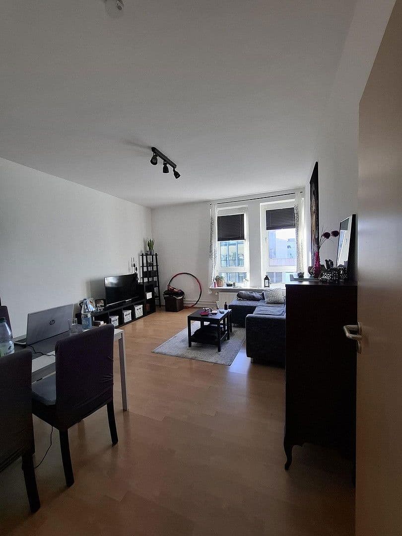 Pronájem bytu 2+1 61 m², Frankfurter Straße 57, Offenbach, Hessen Pronájem bytu 2+1 61 m², Frankfurter Straße 57, Offenbach, Hessen