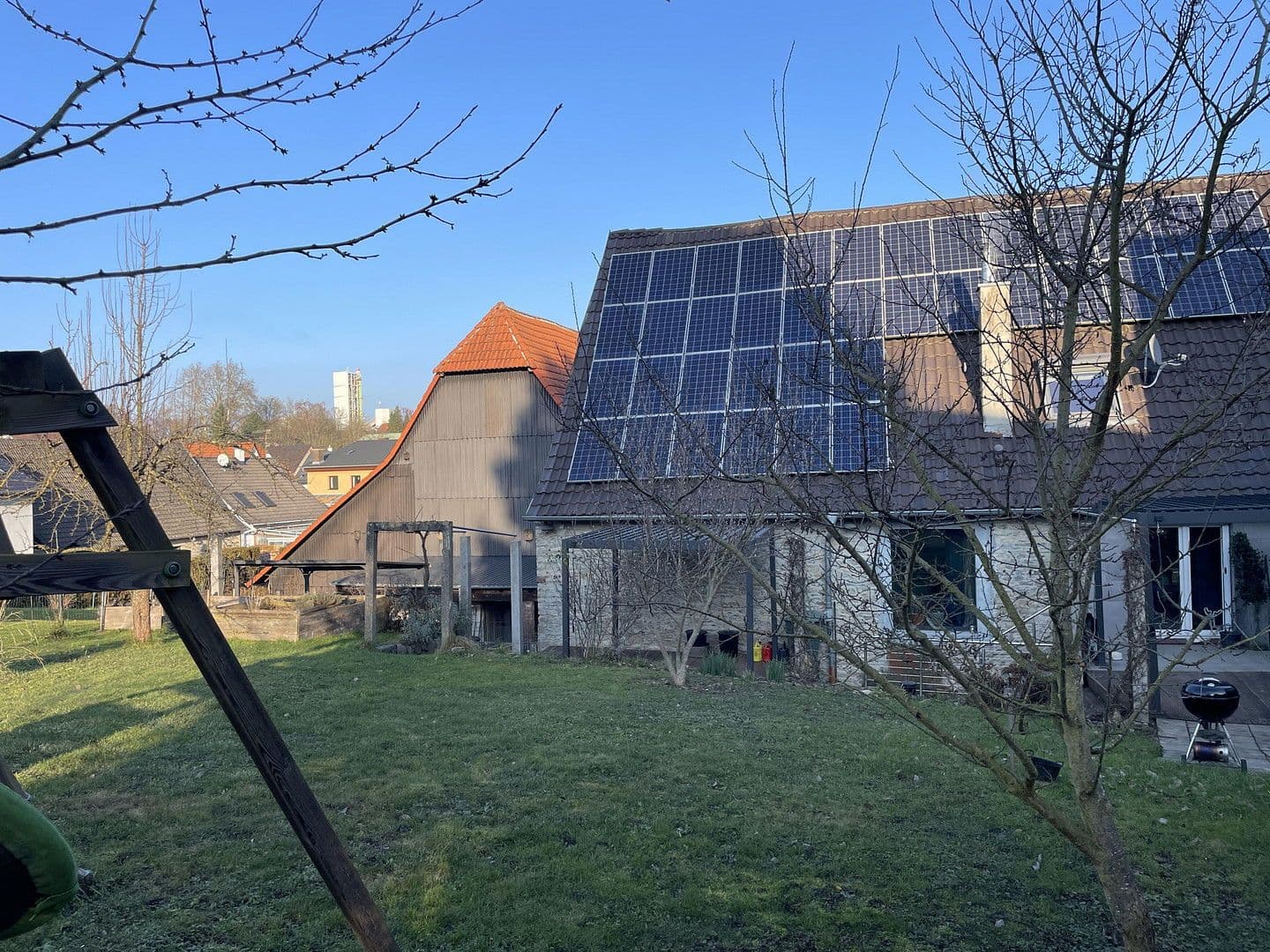 Prodej domu 263 m², pozemek 989 m², Walzbachtal, Bádensko-Württembersko Prodej domu 263 m², pozemek 989 m², Walzbachtal, Bádensko-Württembersko