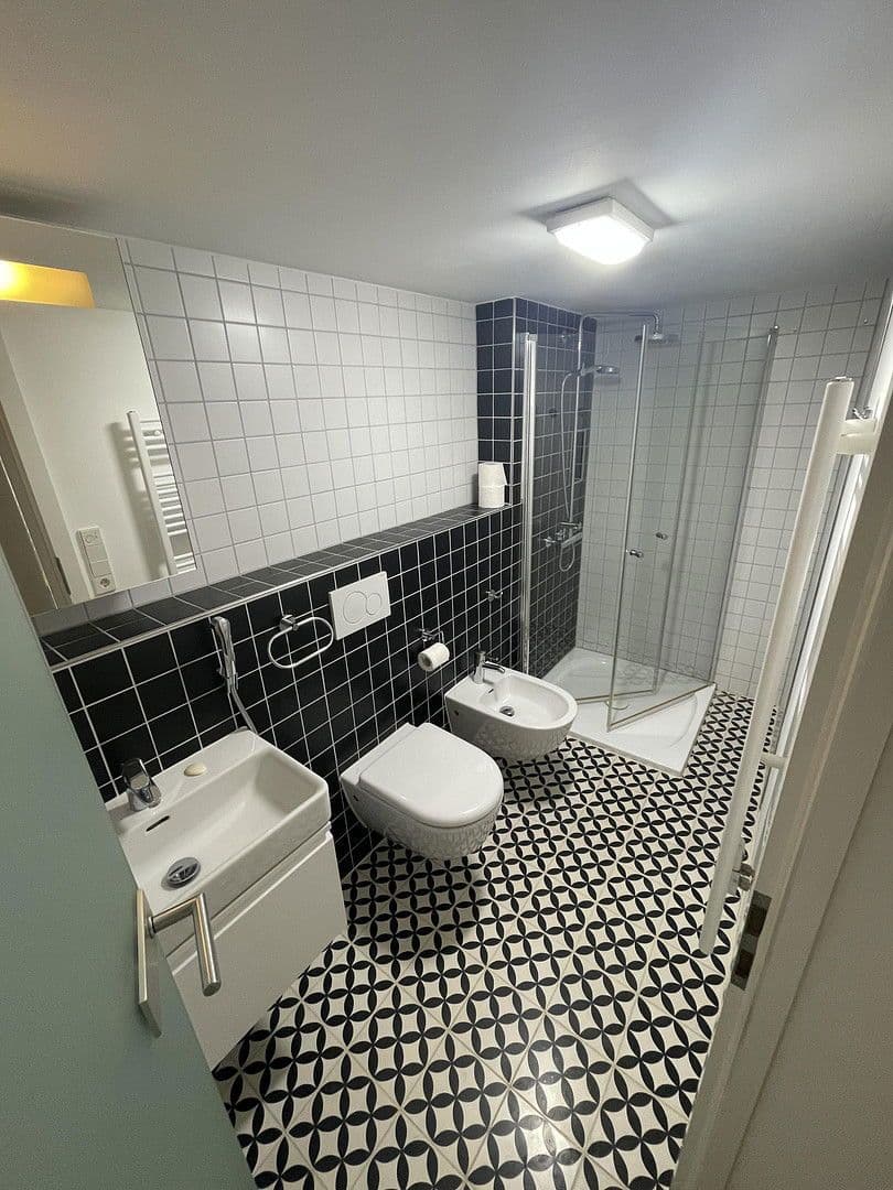 Prodej domu 263 m², pozemek 989 m², Walzbachtal, Bádensko-Württembersko Prodej domu 263 m², pozemek 989 m², Walzbachtal, Bádensko-Württembersko