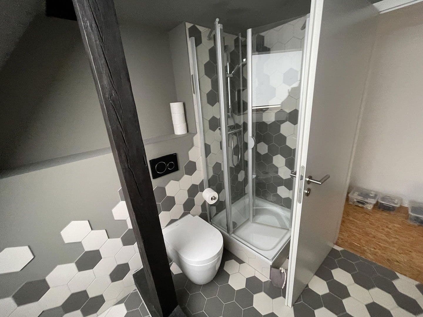 Prodej domu 263 m², pozemek 989 m², Walzbachtal, Bádensko-Württembersko Prodej domu 263 m², pozemek 989 m², Walzbachtal, Bádensko-Württembersko