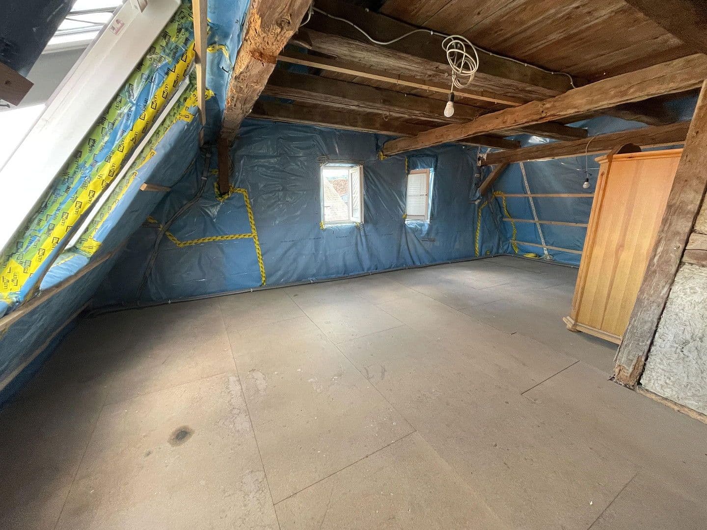 Prodej domu 263 m², pozemek 989 m², Walzbachtal, Bádensko-Württembersko Prodej domu 263 m², pozemek 989 m², Walzbachtal, Bádensko-Württembersko