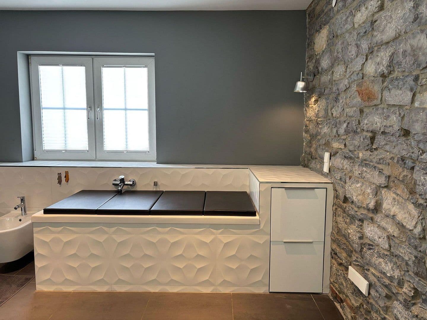 Prodej domu 263 m², pozemek 989 m², Walzbachtal, Bádensko-Württembersko Prodej domu 263 m², pozemek 989 m², Walzbachtal, Bádensko-Württembersko