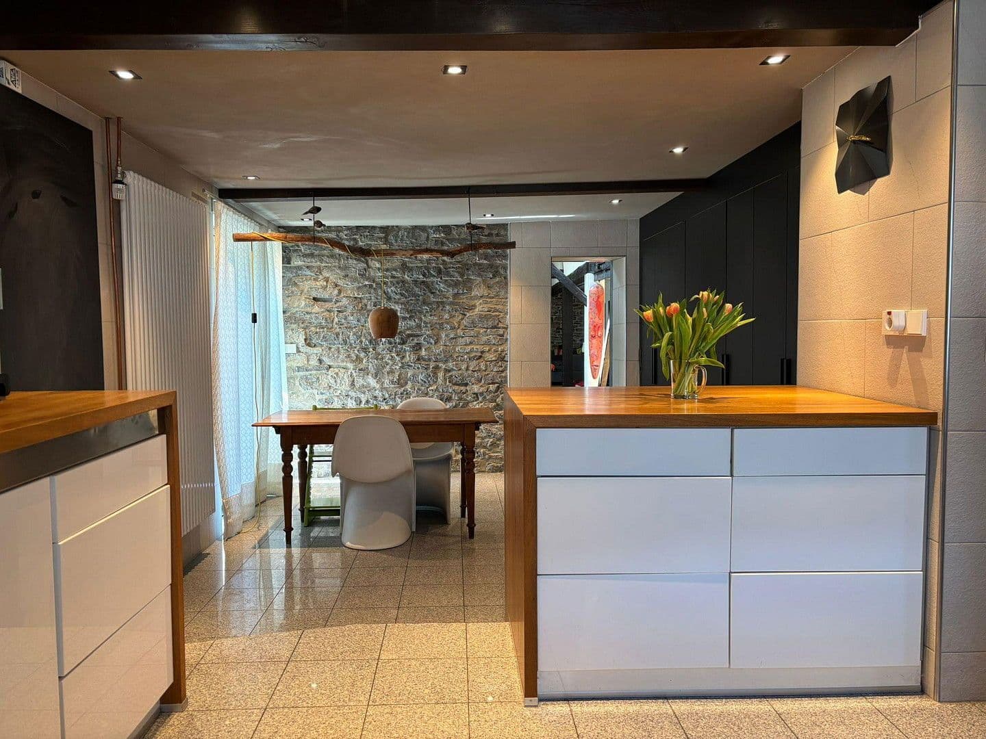 Prodej domu 263 m², pozemek 989 m², Walzbachtal, Bádensko-Württembersko Prodej domu 263 m², pozemek 989 m², Walzbachtal, Bádensko-Württembersko