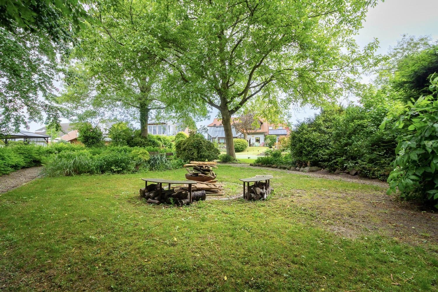 Prodej domu 186 m², pozemek 1.588 m², Hamm, Severní Porýní-Vestfálsko Prodej domu 186 m², pozemek 1.588 m², Hamm, Severní Porýní-Vestfálsko