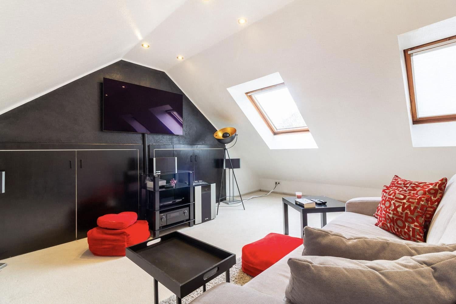 Prodej domu 186 m², pozemek 1.588 m², Hamm, Severní Porýní-Vestfálsko Prodej domu 186 m², pozemek 1.588 m², Hamm, Severní Porýní-Vestfálsko