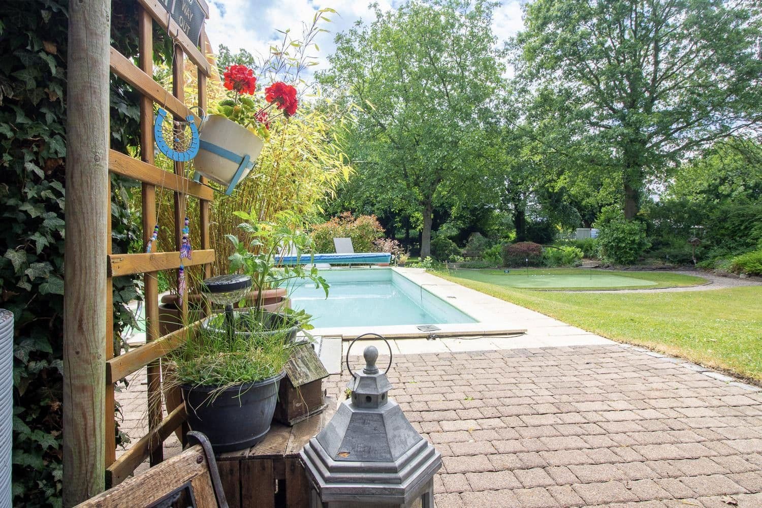 Prodej domu 186 m², pozemek 1.588 m², Hamm, Severní Porýní-Vestfálsko Prodej domu 186 m², pozemek 1.588 m², Hamm, Severní Porýní-Vestfálsko