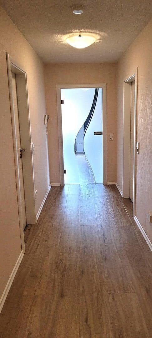 Pronájem bytu 3+1 102 m², Bretten, Bádensko-Württembersko Pronájem bytu 3+1 102 m², Bretten, Bádensko-Württembersko