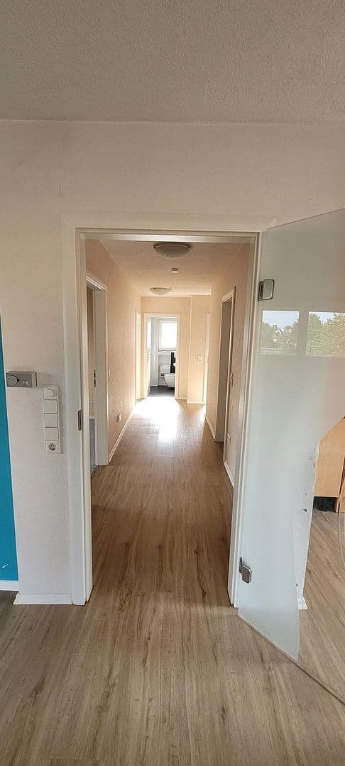 Pronájem bytu 3+1 102 m², Bretten, Bádensko-Württembersko Pronájem bytu 3+1 102 m², Bretten, Bádensko-Württembersko