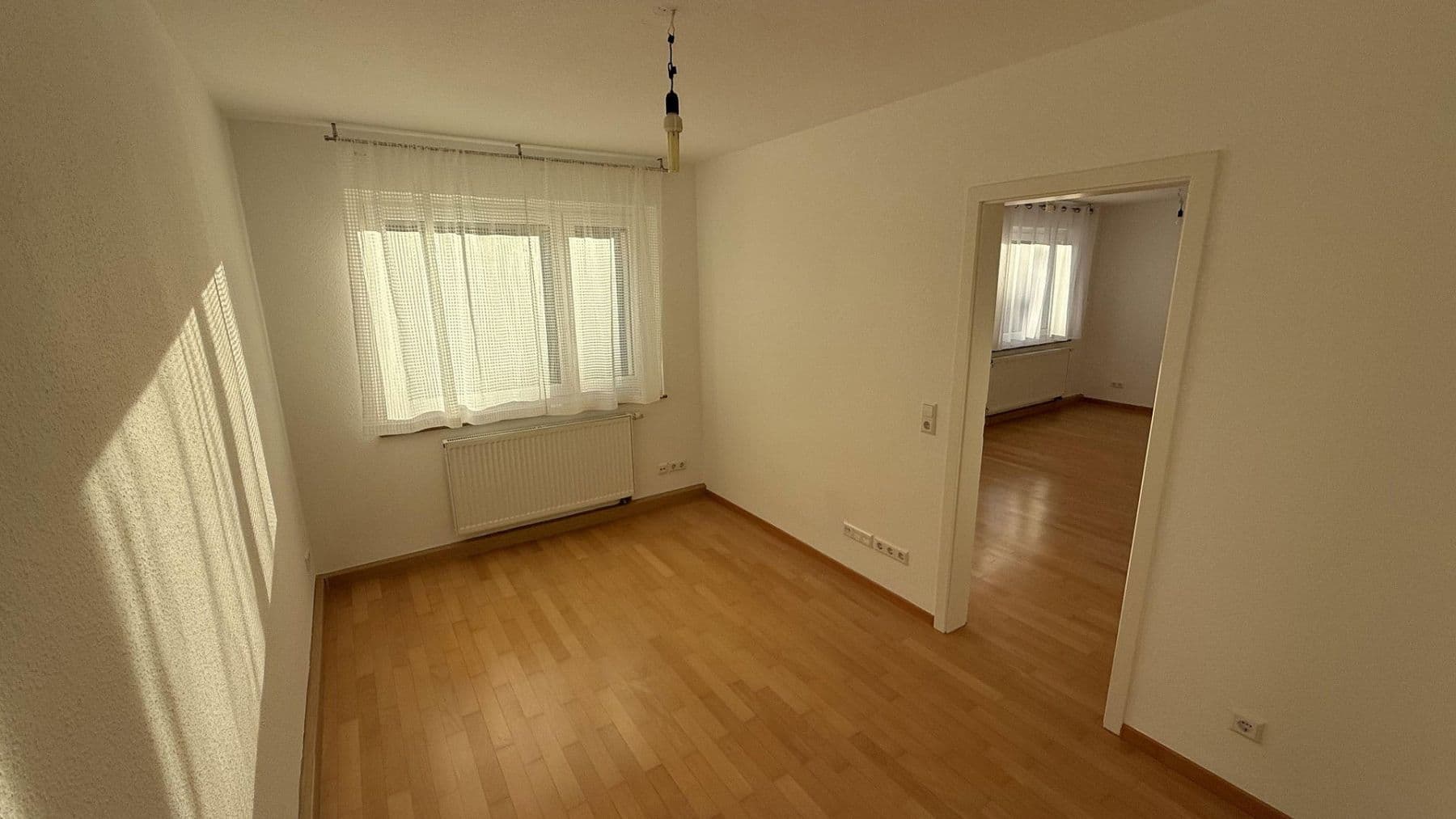 Pronájem bytu 4+kk 106 m², Stuttgart, Bádensko-Württembersko Pronájem bytu 4+kk 106 m², Stuttgart, Bádensko-Württembersko