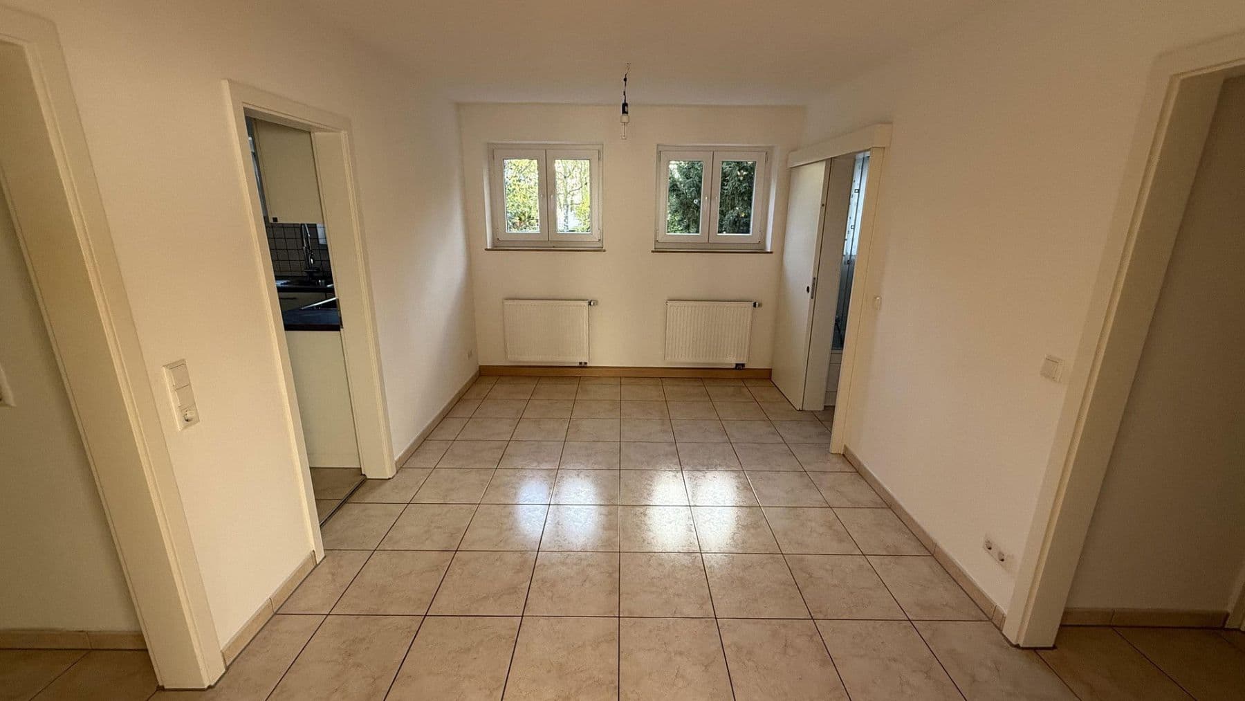 Pronájem bytu 4+kk 106 m², Stuttgart, Bádensko-Württembersko Pronájem bytu 4+kk 106 m², Stuttgart, Bádensko-Württembersko