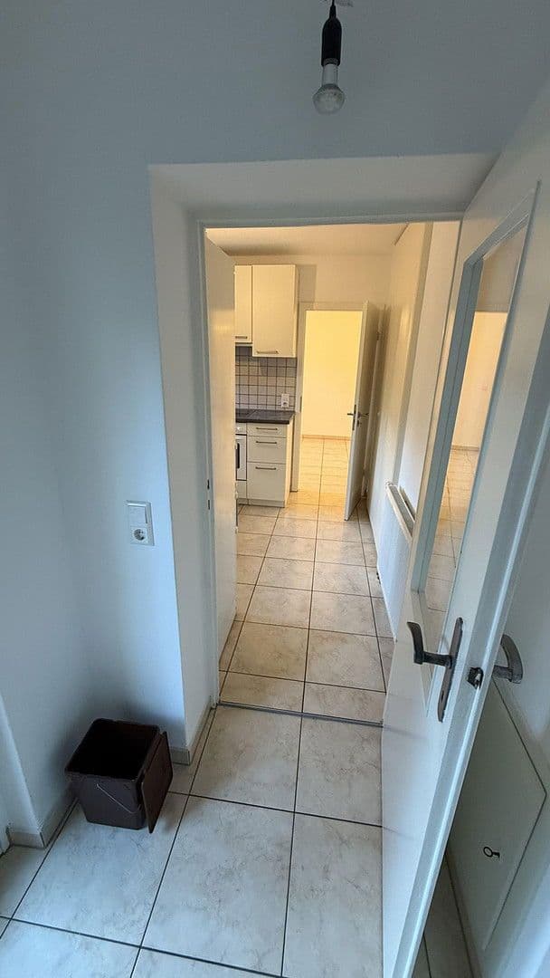 Pronájem bytu 4+kk 106 m², Stuttgart, Bádensko-Württembersko Pronájem bytu 4+kk 106 m², Stuttgart, Bádensko-Württembersko