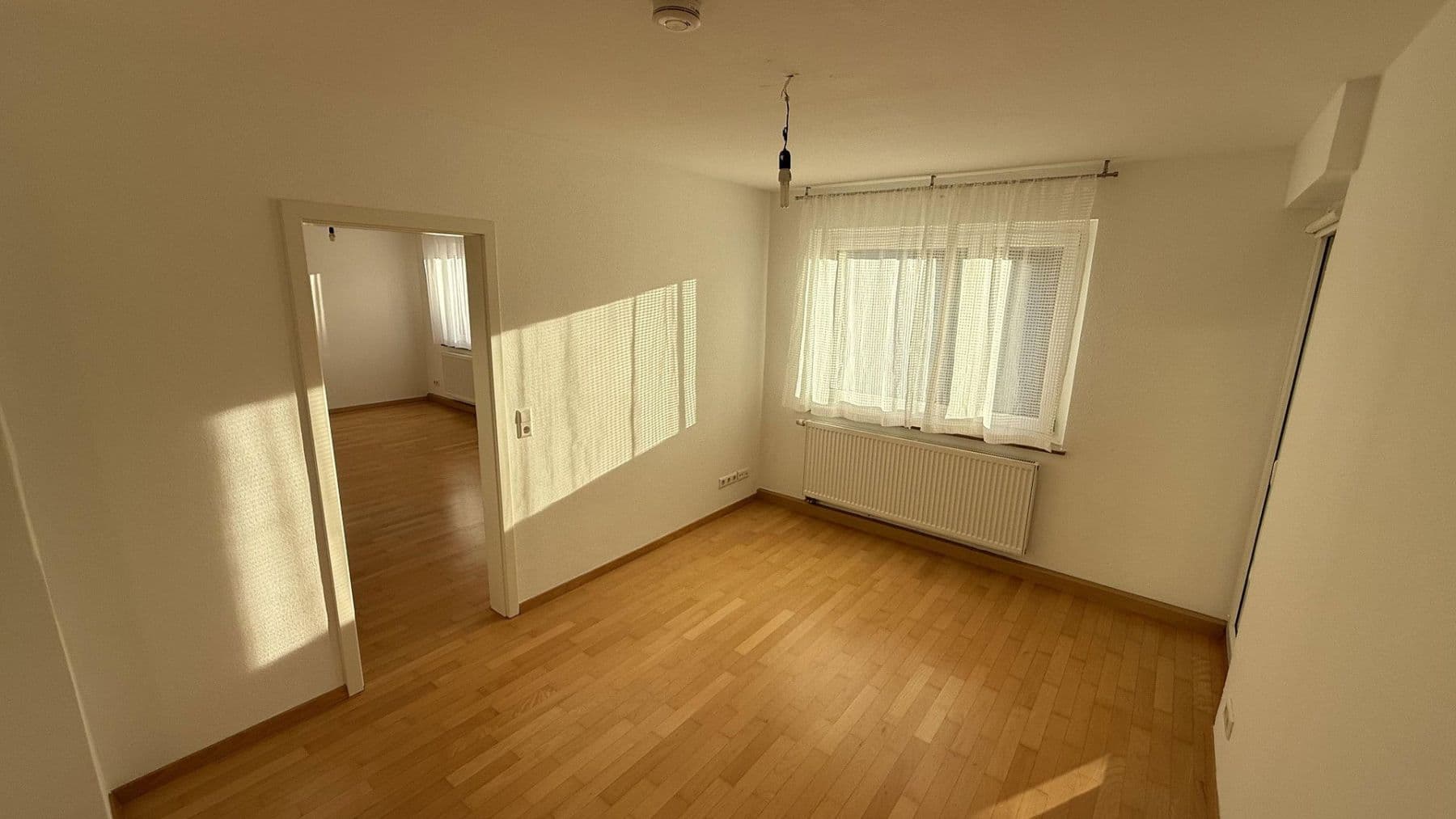 Pronájem bytu 4+kk 106 m², Stuttgart, Bádensko-Württembersko Pronájem bytu 4+kk 106 m², Stuttgart, Bádensko-Württembersko