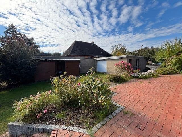 Prodej domu 179 m², pozemek 1.000 m², Nelkenstraße 13, Syke, Dolní Sasko Prodej domu 179 m², pozemek 1.000 m², Nelkenstraße 13, Syke, Dolní Sasko