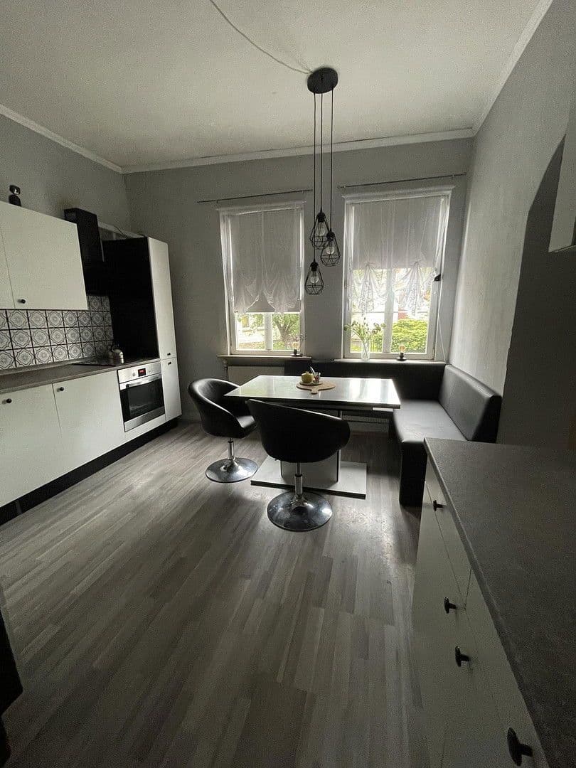 Prodej domu 300 m², pozemek 685 m², Diemelsee, Hessen Prodej domu 300 m², pozemek 685 m², Diemelsee, Hessen