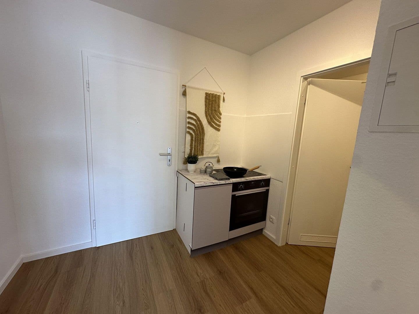Pronájem bytu 1+1 34 m², Unterschleissheim, Bavorsko Pronájem bytu 1+1 34 m², Unterschleissheim, Bavorsko