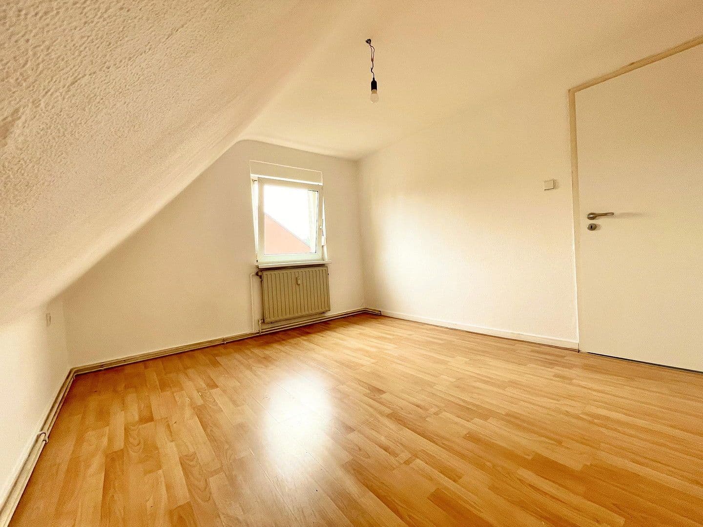 Prodej domu 256 m², pozemek 808 m², Köln - Worringen, Severní Porýní-Vestfálsko Prodej domu 256 m², pozemek 808 m², Köln - Worringen, Severní Porýní-Vestfálsko