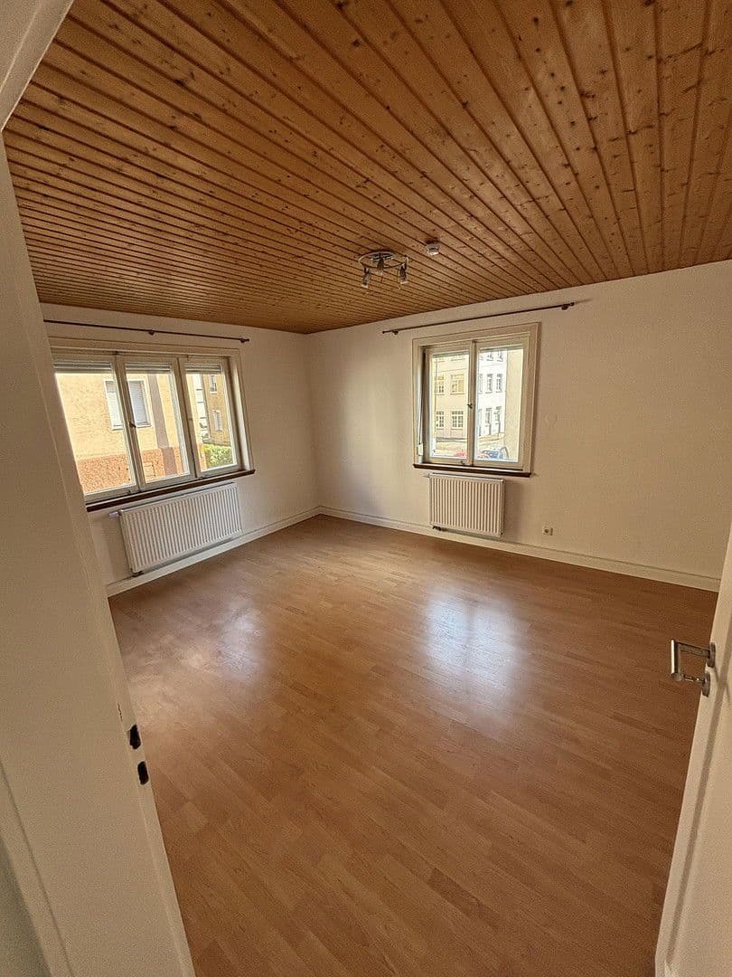 Pronájem bytu 3+1 74 m², Esslingen am Neckar, Bádensko-Württembersko Pronájem bytu 3+1 74 m², Esslingen am Neckar, Bádensko-Württembersko