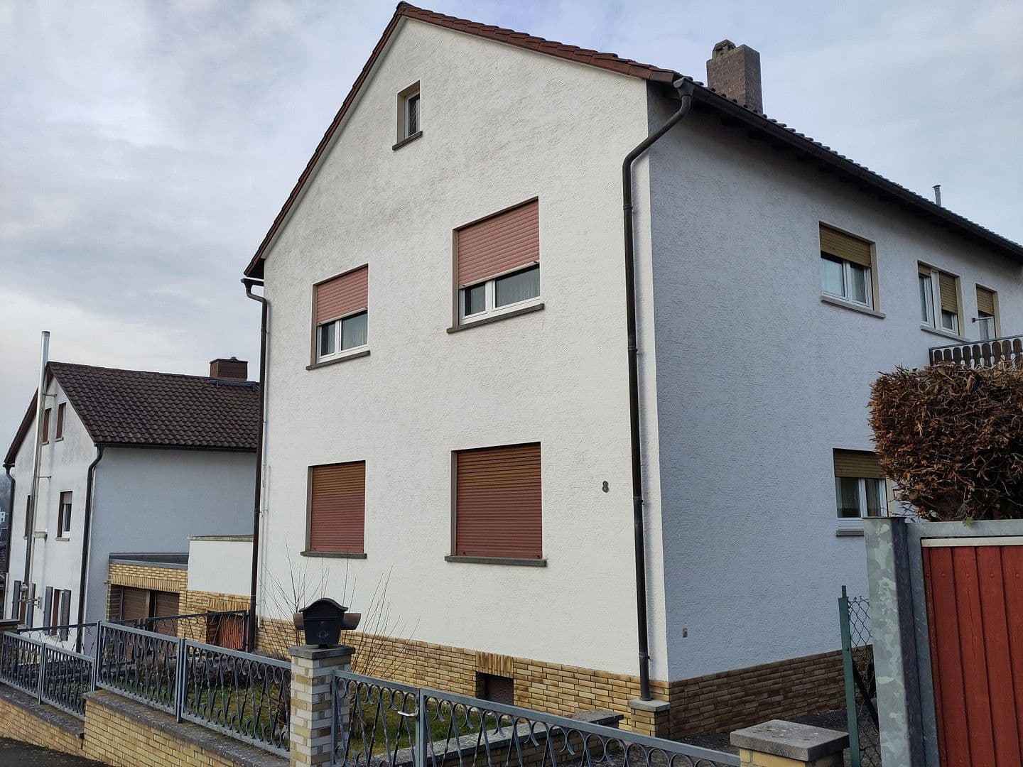 Prodej domu 170 m², pozemek 530 m², Bad Nauheim, Hessen Prodej domu 170 m², pozemek 530 m², Bad Nauheim, Hessen