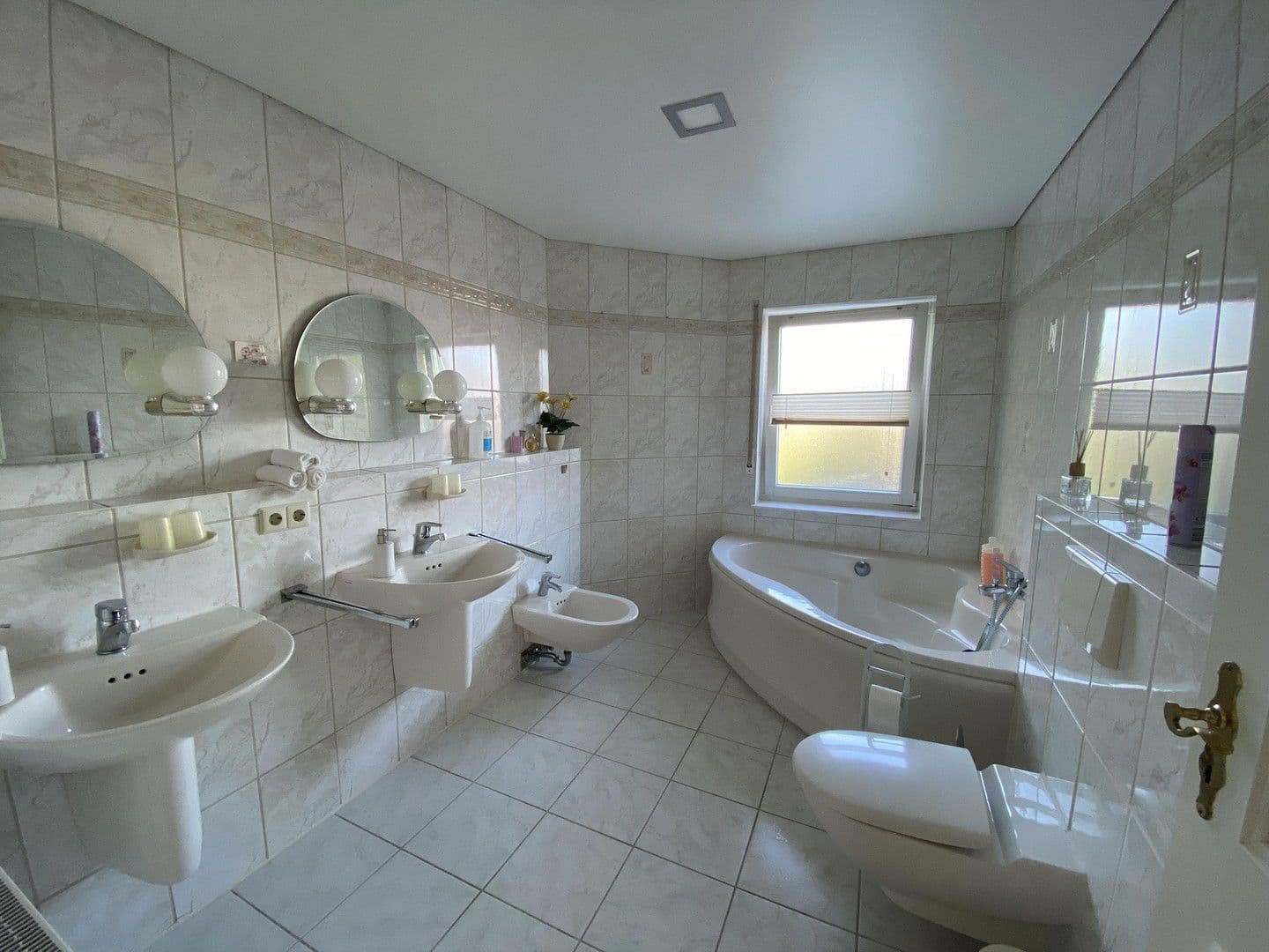 Prodej domu 276 m², pozemek 570 m², Hardthausen am Kocher, Bádensko-Württembersko Prodej domu 276 m², pozemek 570 m², Hardthausen am Kocher, Bádensko-Württembersko