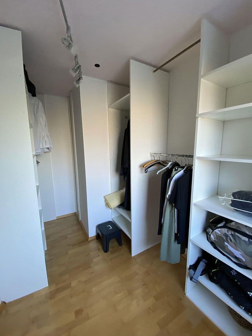 Prodej domu 276 m², pozemek 570 m², Hardthausen am Kocher, Bádensko-Württembersko Prodej domu 276 m², pozemek 570 m², Hardthausen am Kocher, Bádensko-Württembersko