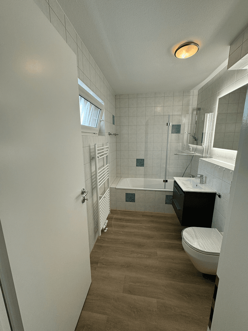 Pronájem bytu 2+1 57 m², Hohemarkstr. 143, Oberursel (Taunus), Hessen Pronájem bytu 2+1 57 m², Hohemarkstr. 143, Oberursel (Taunus), Hessen