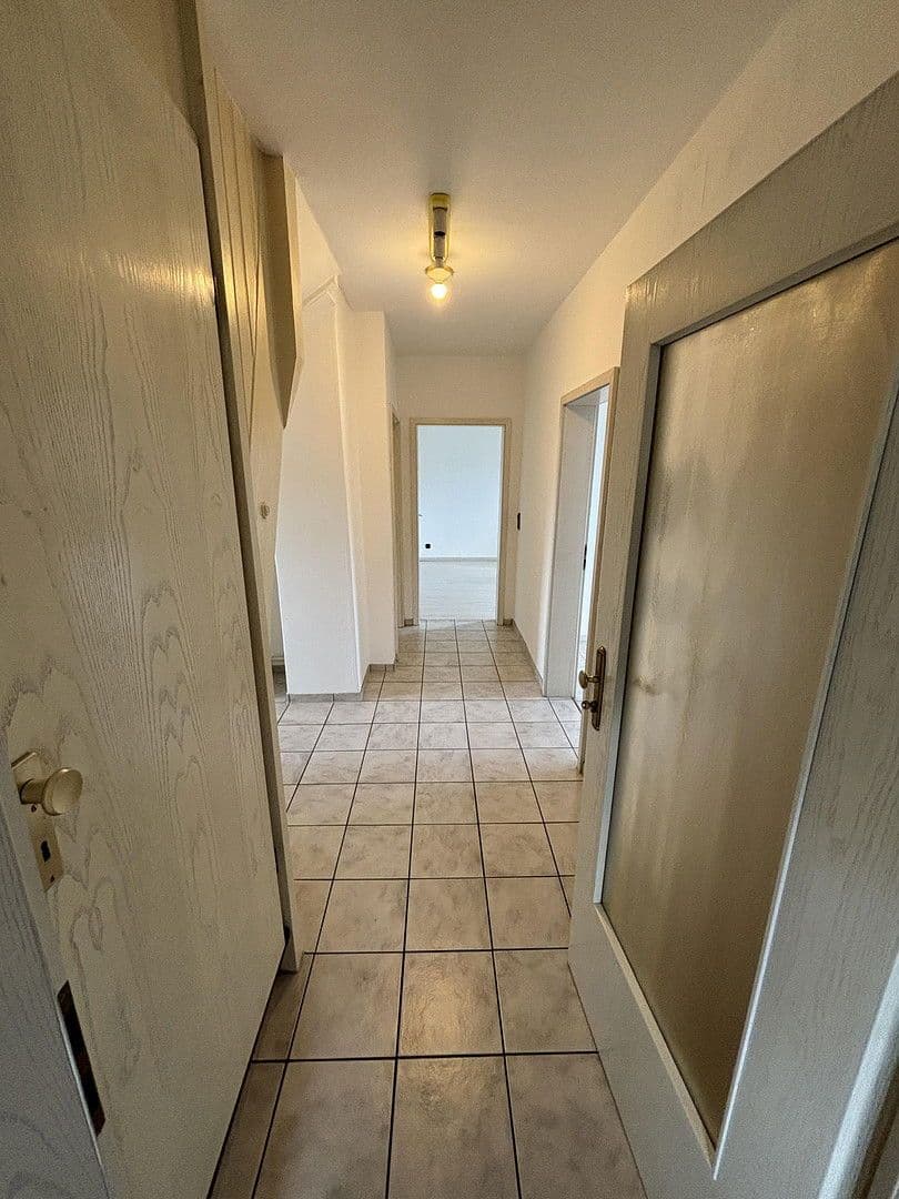 Pronájem bytu 3+1 63 m², Millotstraße 1, Nürtingen, Bádensko-Württembersko Pronájem bytu 3+1 63 m², Millotstraße 1, Nürtingen, Bádensko-Württembersko