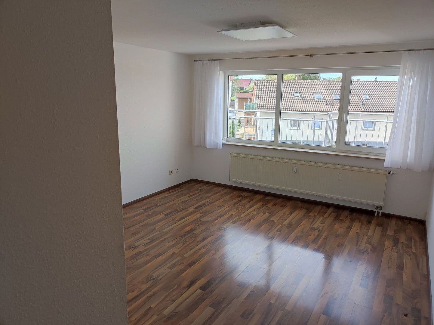 Pronájem bytu 3+kk 93 m², Bei den Linden 6, Laichingen, Bádensko-Württembersko Pronájem bytu 3+kk 93 m², Bei den Linden 6, Laichingen, Bádensko-Württembersko