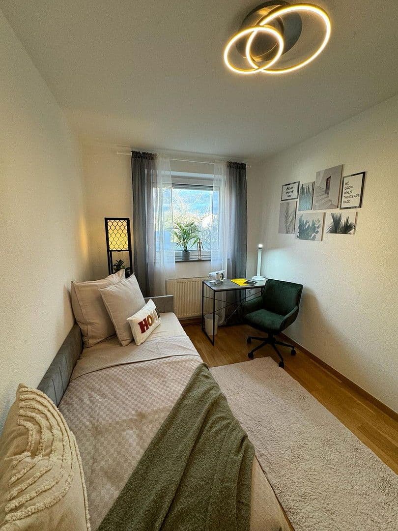 Pronájem bytu 3+1 85 m², Eichstätter Platz 8, Nürnberg, Bavorsko Pronájem bytu 3+1 85 m², Eichstätter Platz 8, Nürnberg, Bavorsko