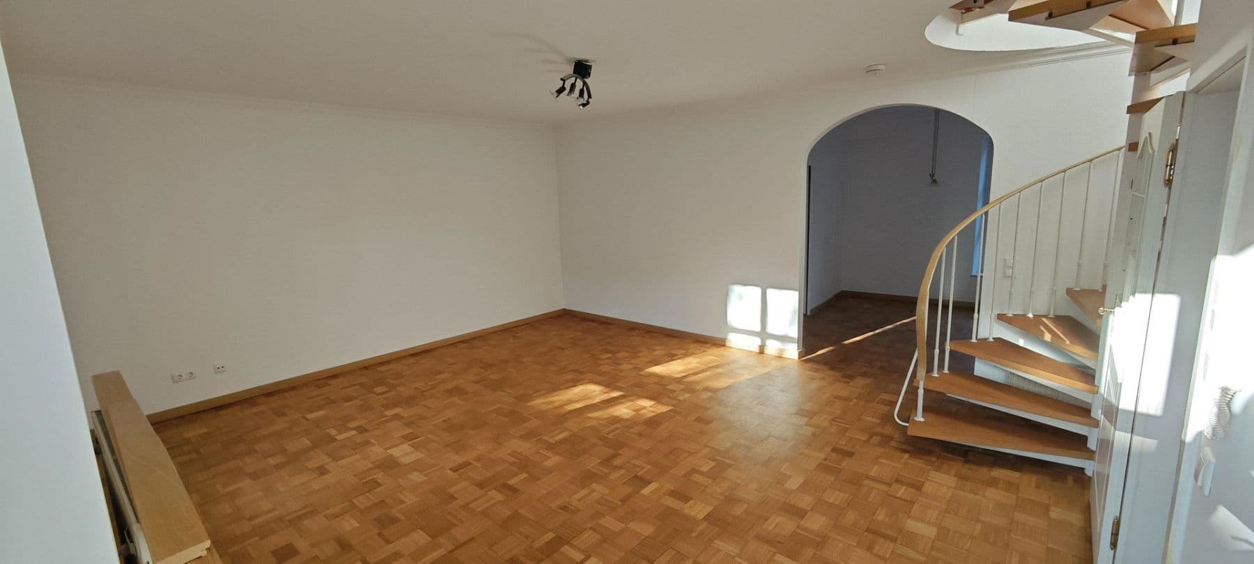 Pronájem bytu 3+kk 93 m², Alzey, Porýní-Falc Pronájem bytu 3+kk 93 m², Alzey, Porýní-Falc