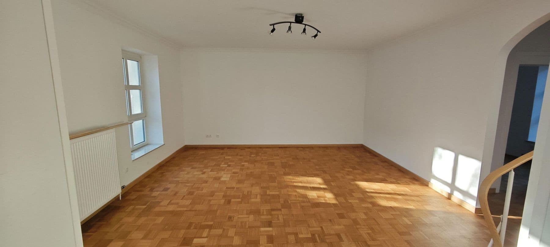 Pronájem bytu 3+kk 93 m², Alzey, Porýní-Falc Pronájem bytu 3+kk 93 m², Alzey, Porýní-Falc