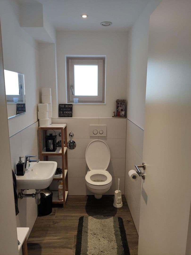 Pronájem bytu 3+1 90 m², Astrid-Lindgrenstr. 2, Neu-Ulm, Bavorsko Pronájem bytu 3+1 90 m², Astrid-Lindgrenstr. 2, Neu-Ulm, Bavorsko