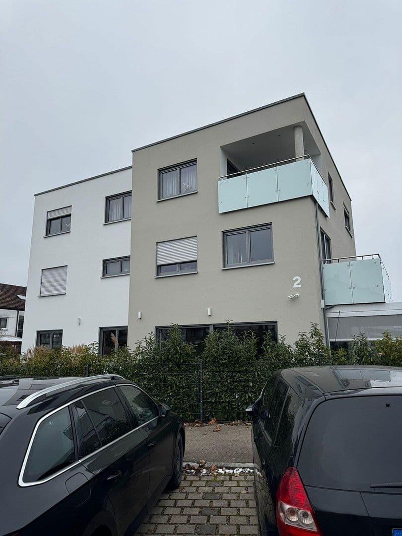 Pronájem bytu 3+1 90 m², Astrid-Lindgrenstr. 2, Neu-Ulm, Bavorsko Pronájem bytu 3+1 90 m², Astrid-Lindgrenstr. 2, Neu-Ulm, Bavorsko