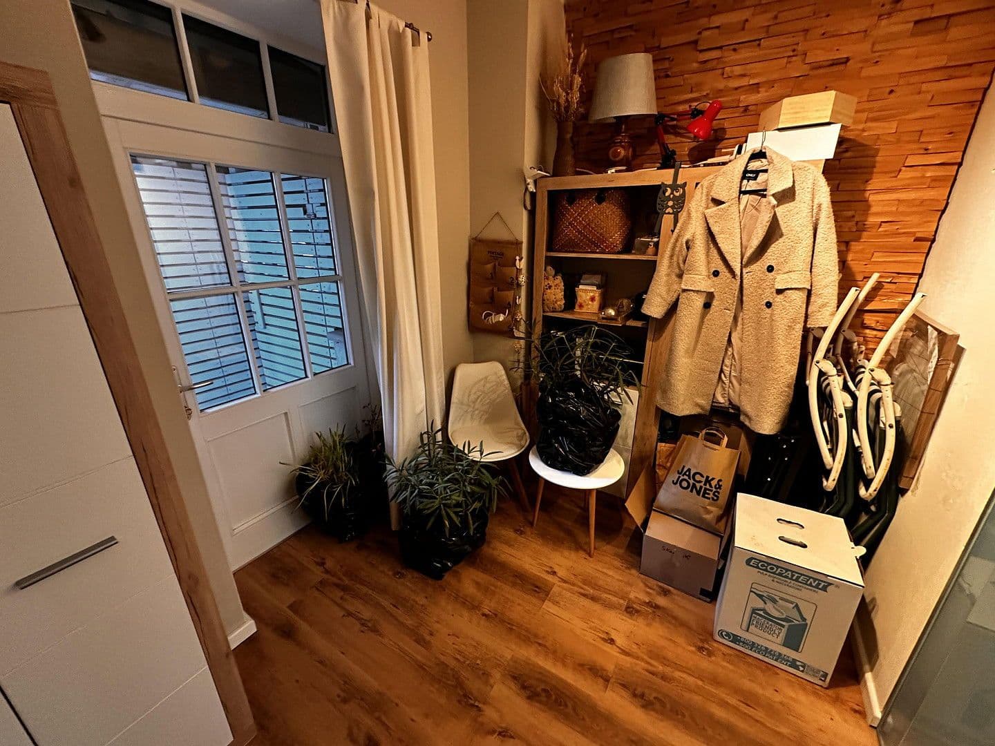 Pronájem bytu 3+1 85 m², Molkereistraße 4, Schwerin, Mecklenburg-Vorpommern Pronájem bytu 3+1 85 m², Molkereistraße 4, Schwerin, Mecklenburg-Vorpommern