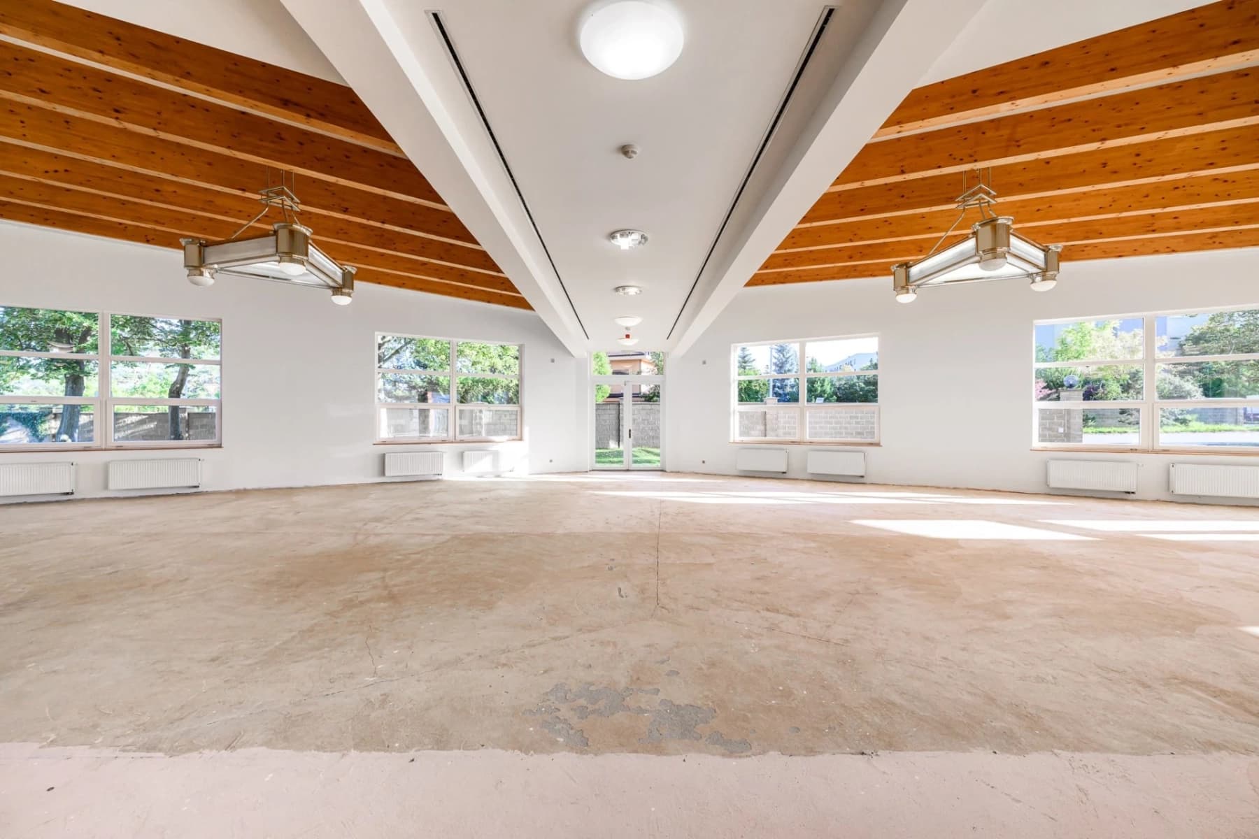 Prodej nebytového prostoru 2.162 m², Čenětická, Praha, Praha Prodej nebytového prostoru 2.162 m², Čenětická, Praha, Praha