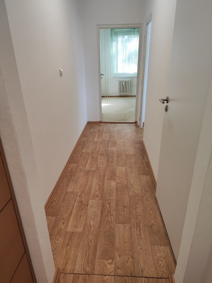 Pronájem bytu 3+1 68 m², Kúty, Zlín, Zlínský kraj Pronájem bytu 3+1 68 m², Kúty, Zlín, Zlínský kraj