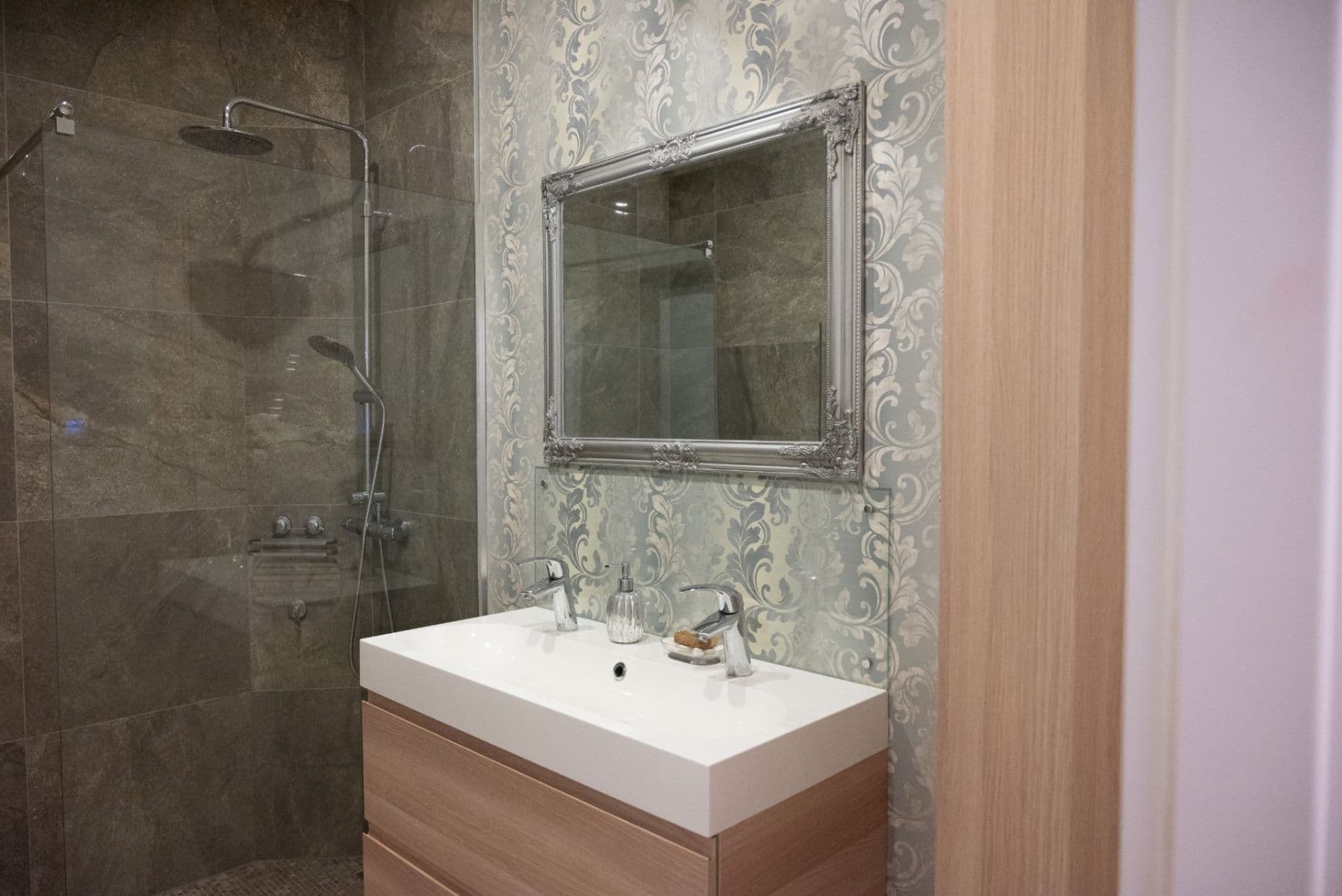 Prodej bytu 3+kk 75 m², Svornosti, Praha, Praha Prodej bytu 3+kk 75 m², Svornosti, Praha, Praha