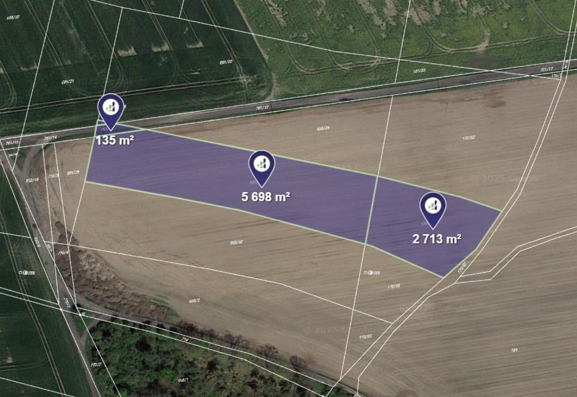 Prodej pozemku 2.849 m², Luštěnice, Středočeský kraj Prodej pozemku 2.849 m², Luštěnice, Středočeský kraj