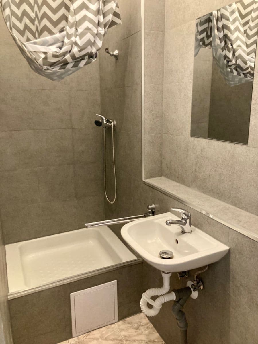 Pronájem bytu 2+kk 29 m², Svahová, Karlovy Vary, Karlovarský kraj Pronájem bytu 2+kk 29 m², Svahová, Karlovy Vary, Karlovarský kraj